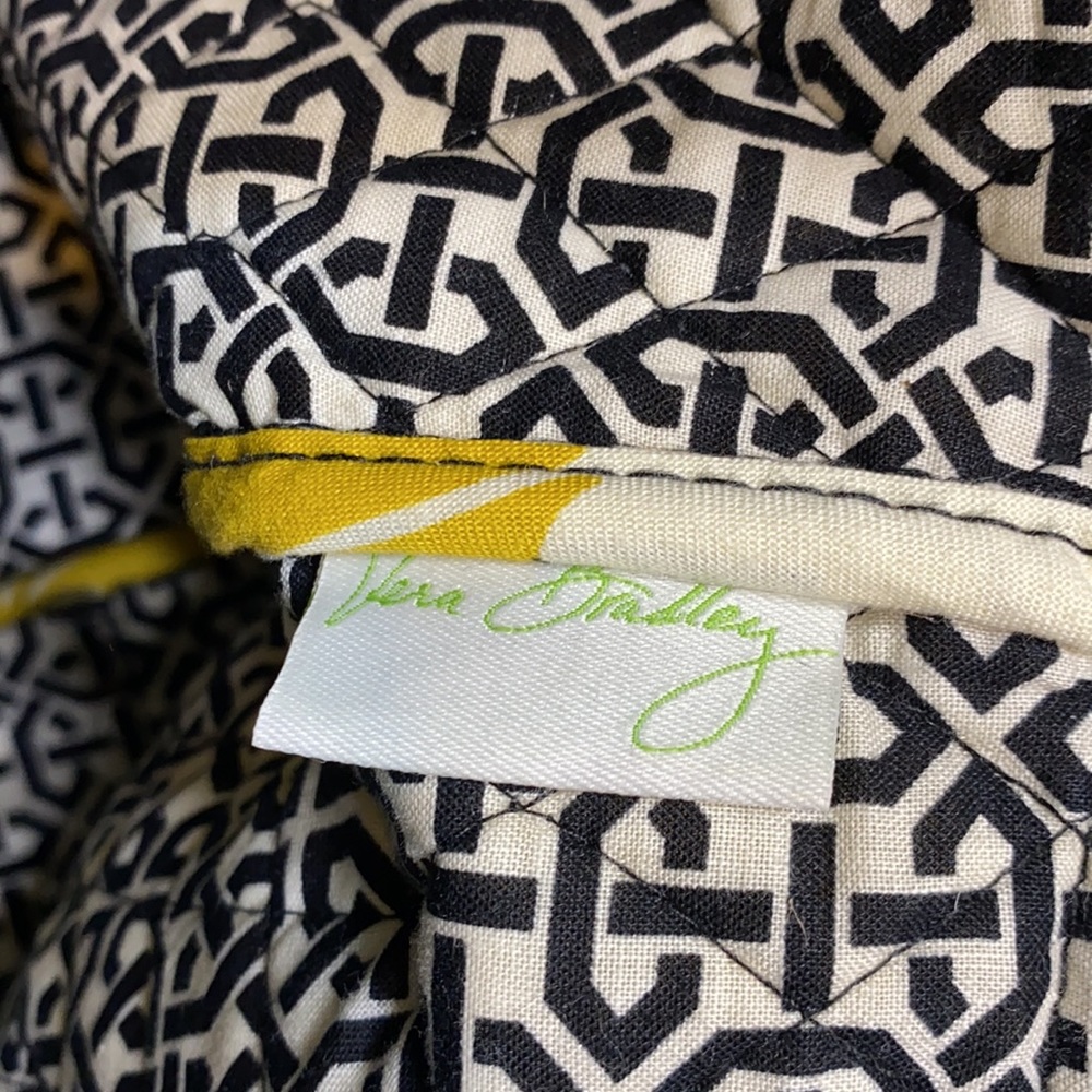 VERA BRADLEY quilted floral fabric small tote bag - Picture 6 of 7